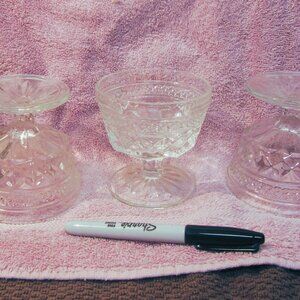 VTG PRESSED GLASS SMALL BERRY BOWLS W/STEM, DIAMOND PATTERN